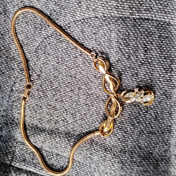 TRIFARI GOLD-TONE NECKLACE vintage jewelry - Picture 4 of 4